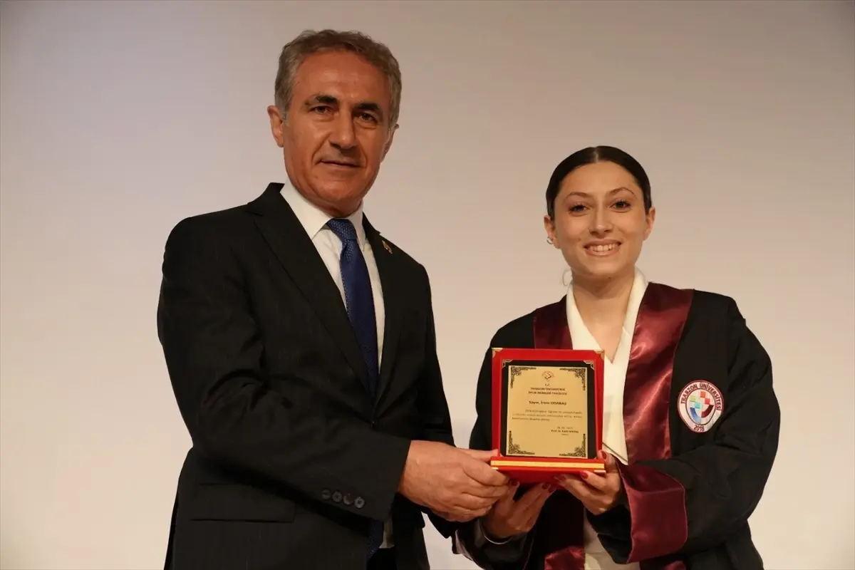 Trabzon Üniversitesi'nde Mezuniyet Töreni