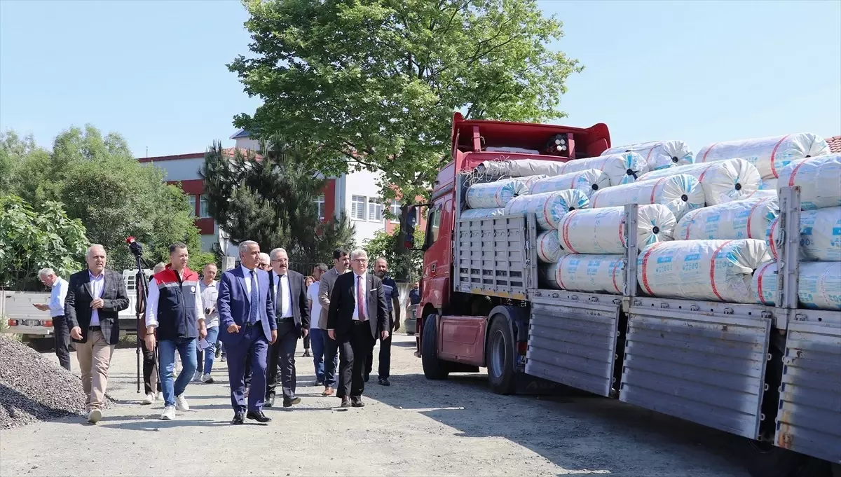 Samsun'da 191 Çiftçiye Sera Naylonu Desteği