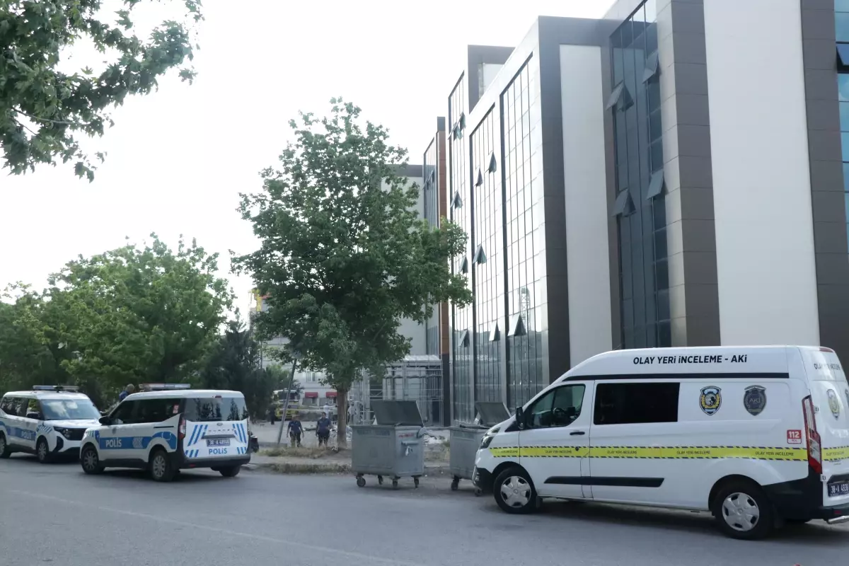 Kayseri'de Sondaj Kuyusuna Düşen İşçi Hayatını Kaybetti