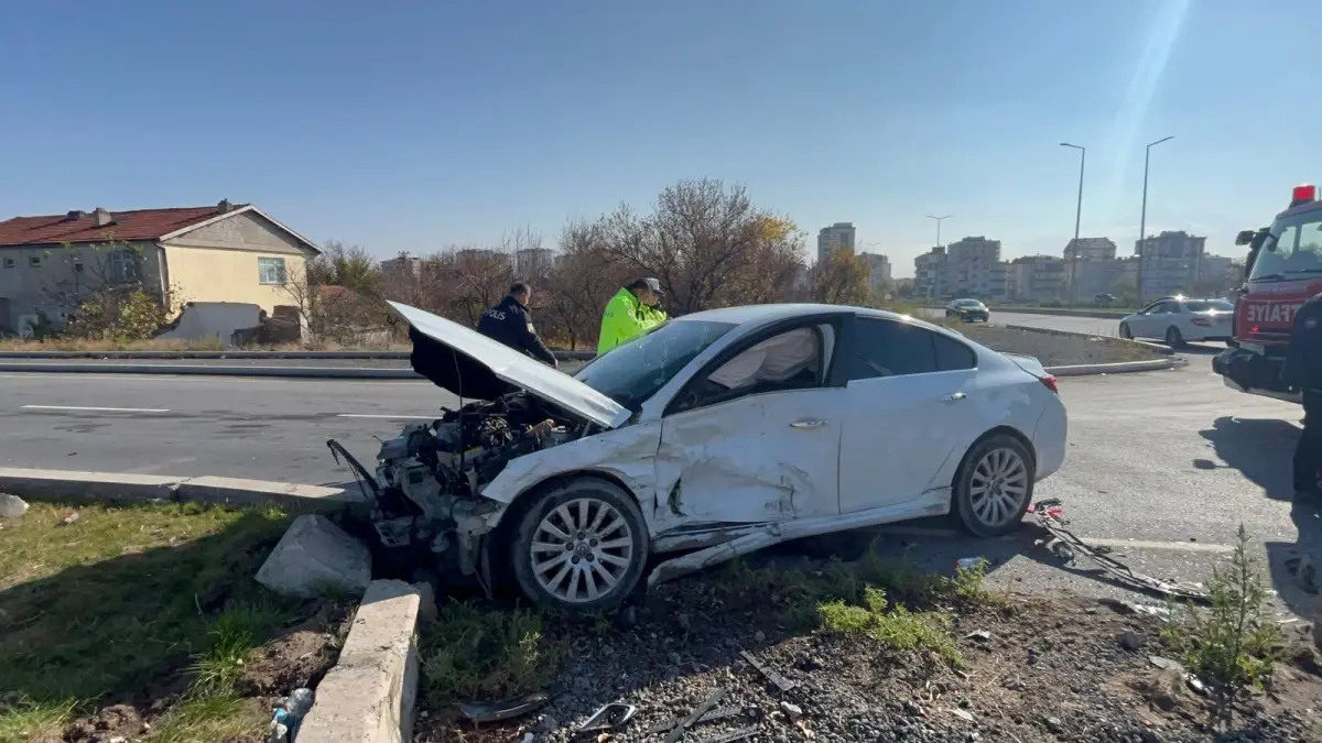 Kayseri'de Trafik Kazası: 5 Yaralı